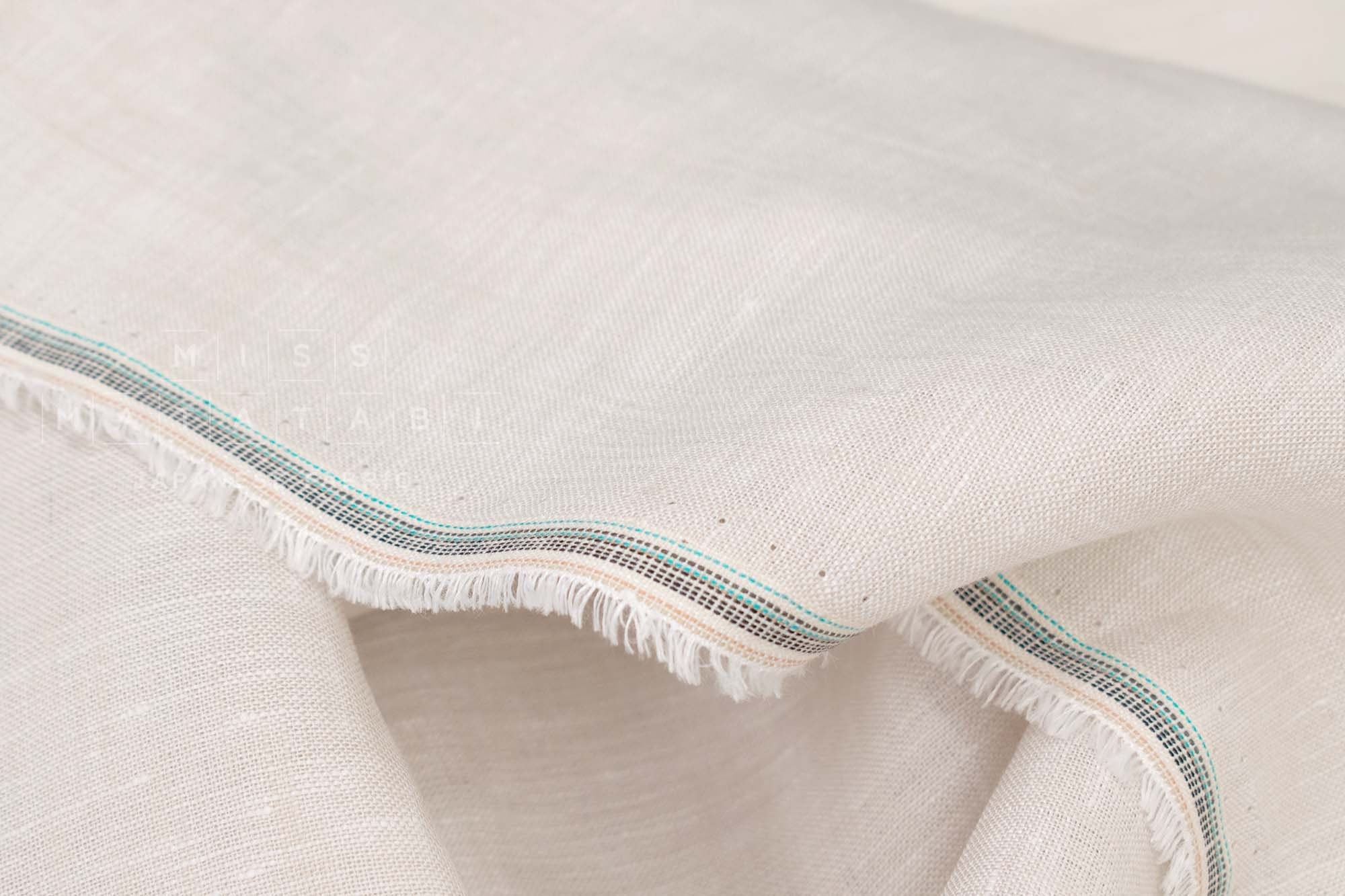 DEADSTOCK Japanese Fabric 100% Linen Chambray - color 38 - 50cm