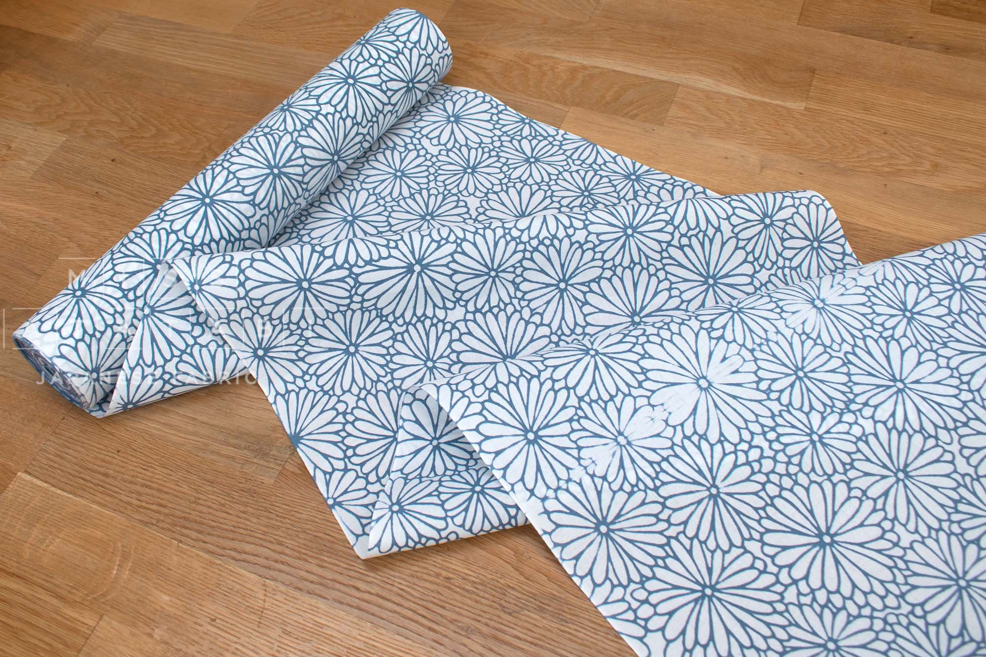 Shokunin Collection Hand-printed Chusen Japanese Yukata Fabric - Kogiku - 50cm