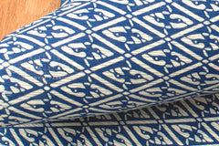 Shokunin Collection Hand-printed Chusen Japanese Yukata Fabric - Mukaitsuru - 50cm