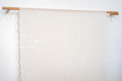 Japanese Fabric Embroidered Scallop Selvedge Broderie Anglaise - cream - 50cm