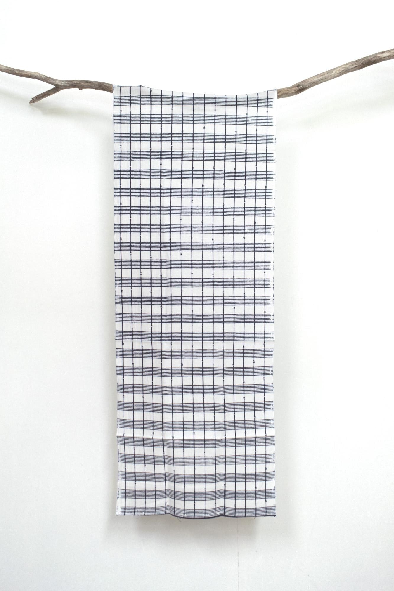 Shokunin Collection Hand-printed Chusen Japanese Tenugui Fabric - Bamboo Lattice 23 navy blue - panel