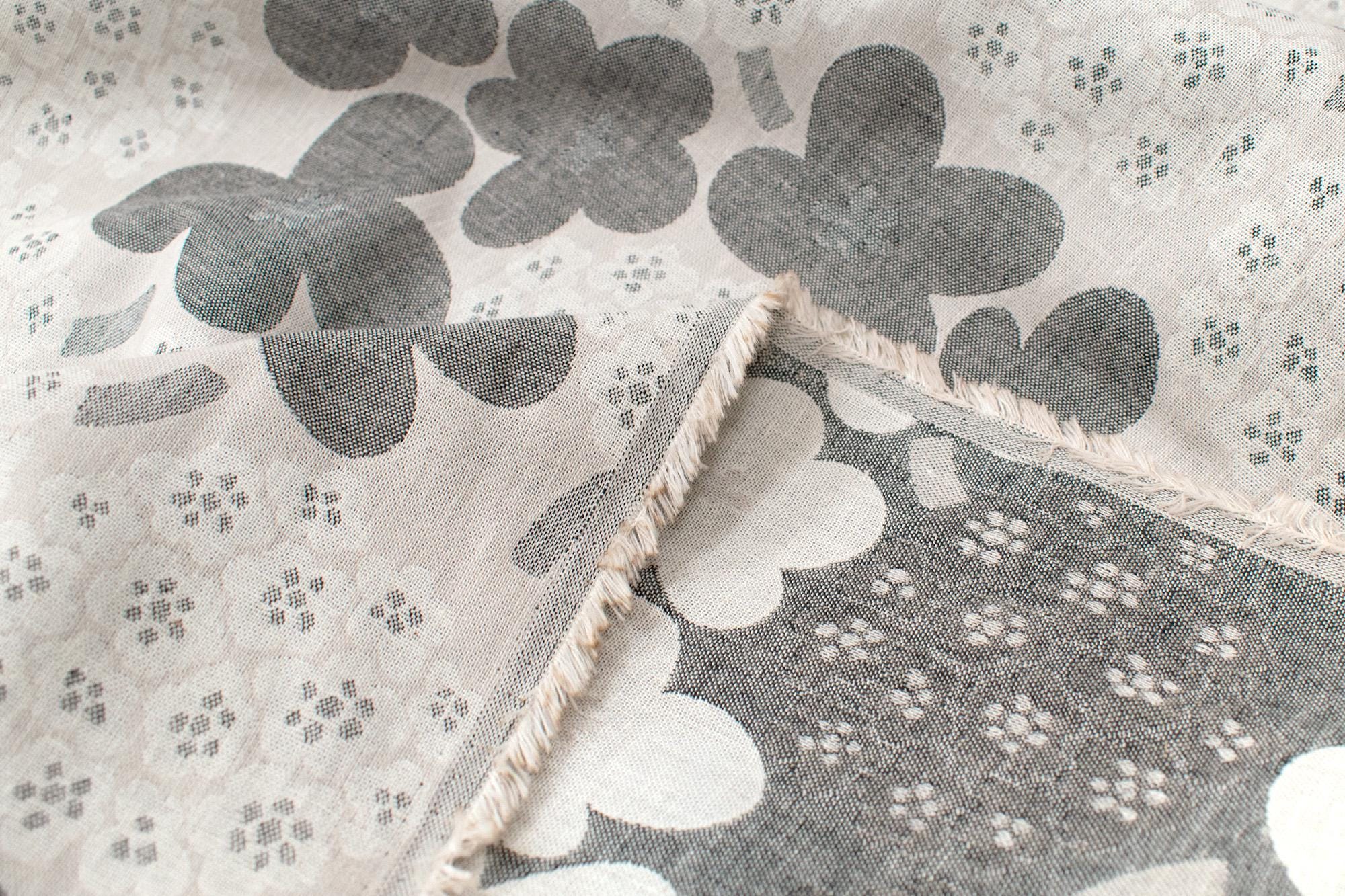 Japanese Fabric Yarn Dyed Woven Jacquard Yomogi and Hydrangea - grey - 50cm