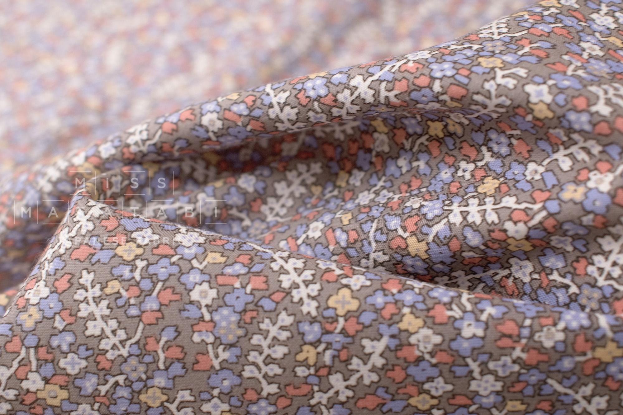 DEADSTOCK Japanese Fabric Demure Floral - B - 50cm