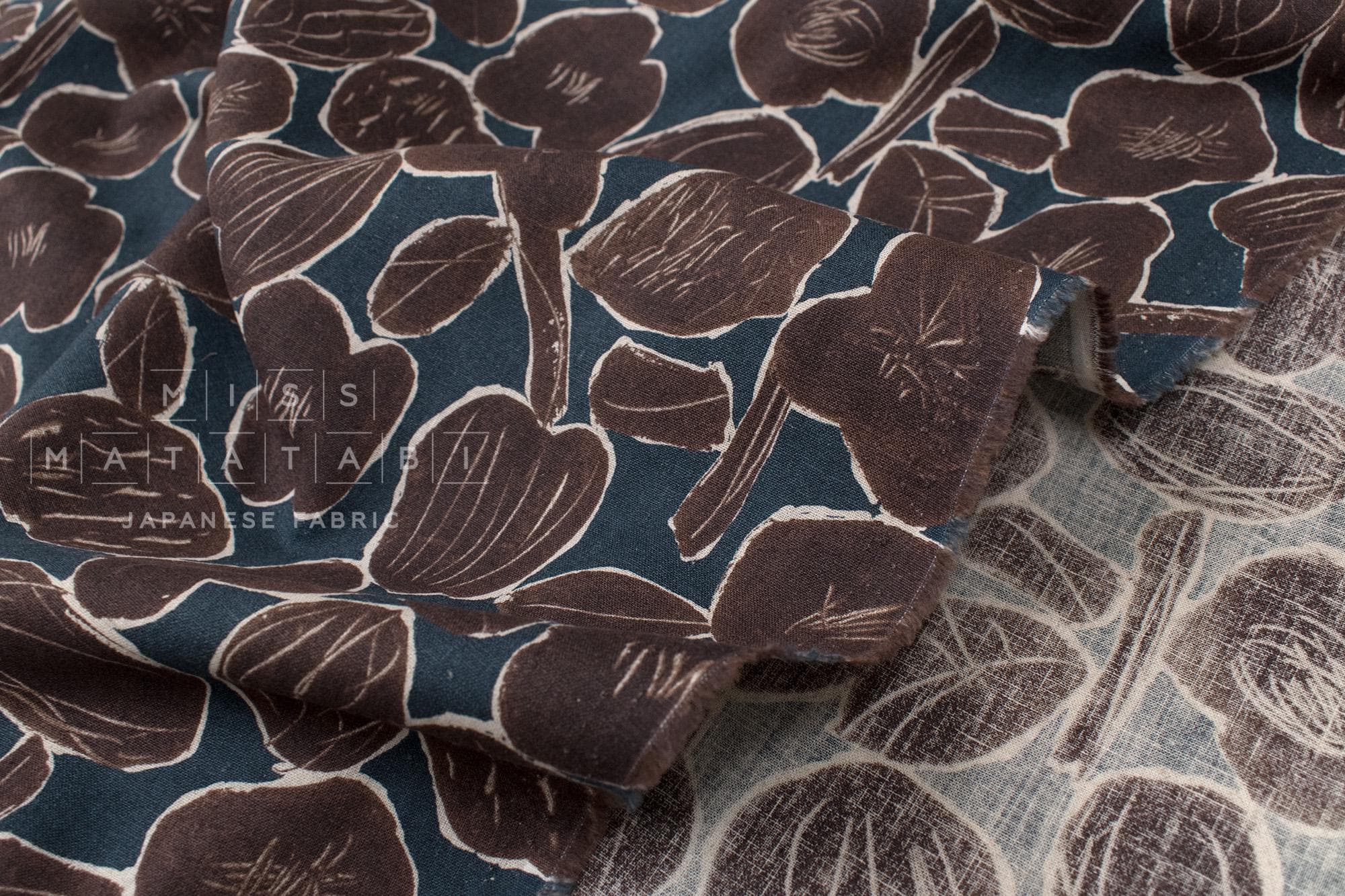 Japanese Fabric Mina Flowers Linen Blend - E - 50cm