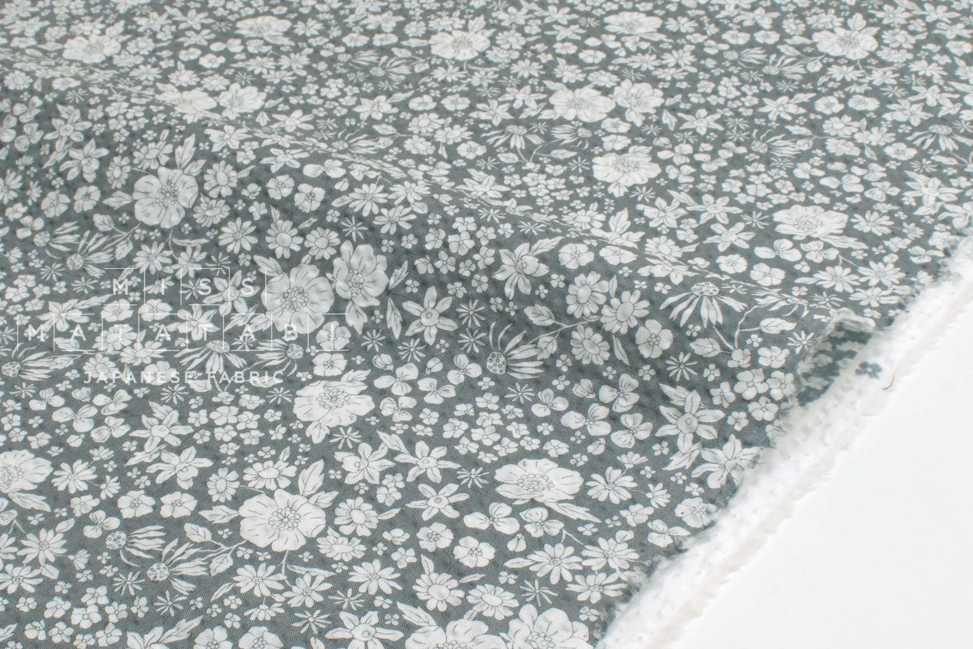 Japanese Fabric Elizabeth Ripple - D - 50cm