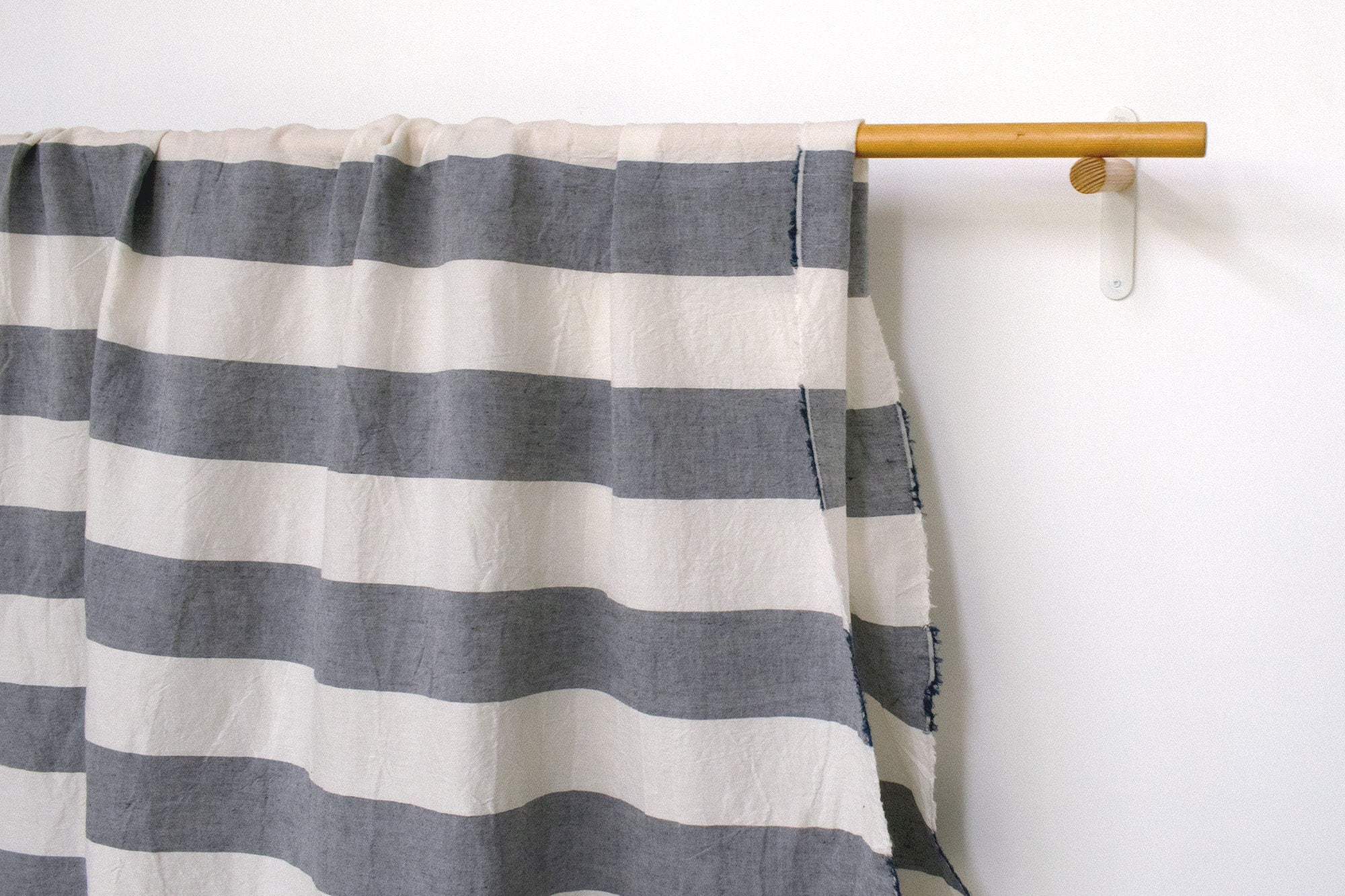 Japanese Fabric Shokunin Collection Yarn-dyed Kotohiradaki 8 - blue, off white - 50cm