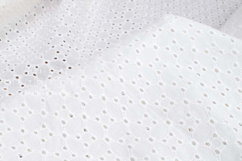 DEADSTOCK Japanese Fabric Embroidered Eyelet - cream - 50cm
