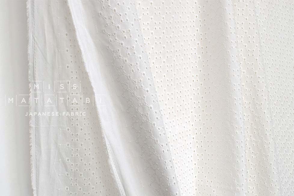 DEADSTOCK Japanese Fabric Embroidered Eyelet - cream - 50cm