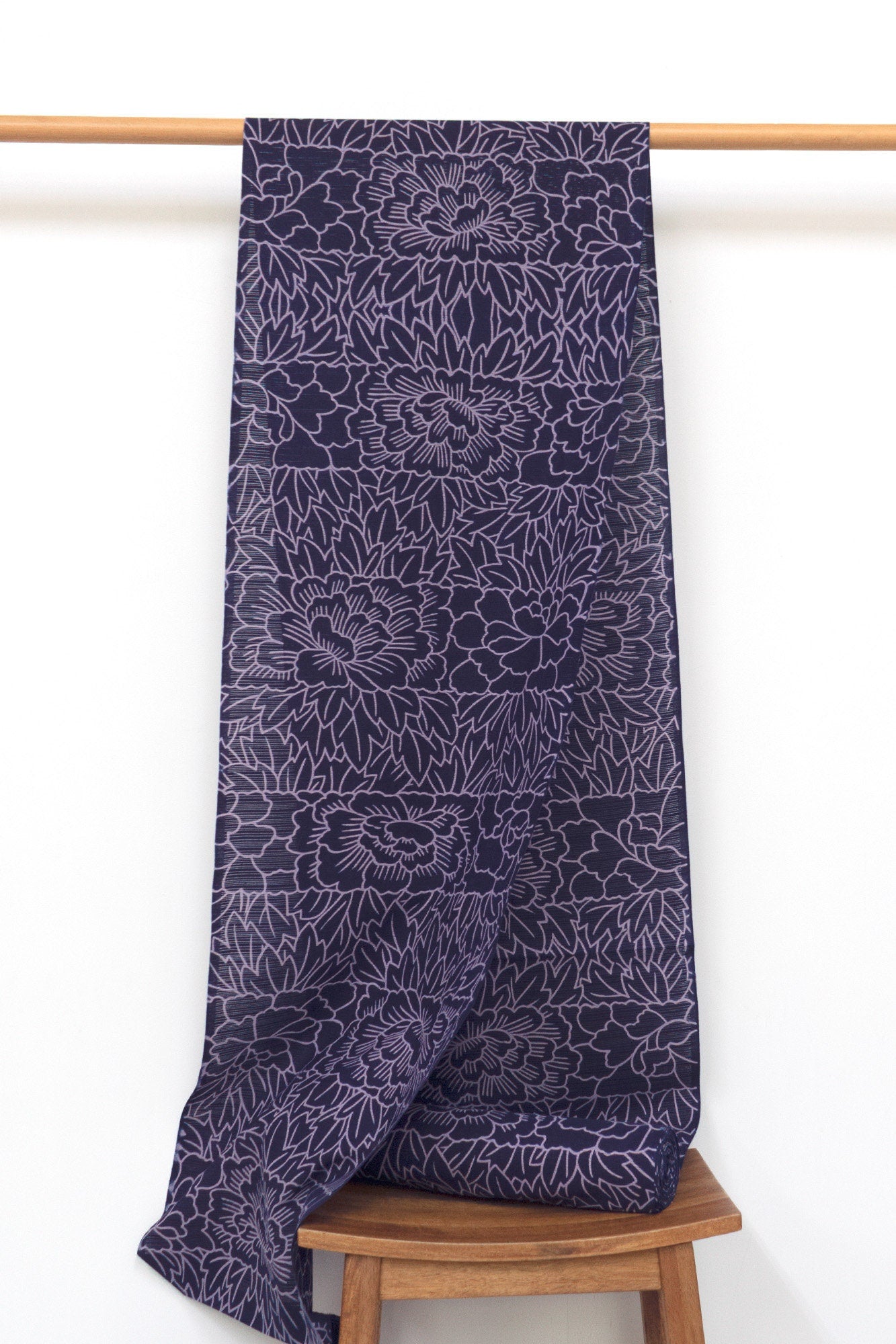 Shokunin Collection Hand-printed Chusen Japanese Yukata Fabric - Yokodan Botan - 50cm