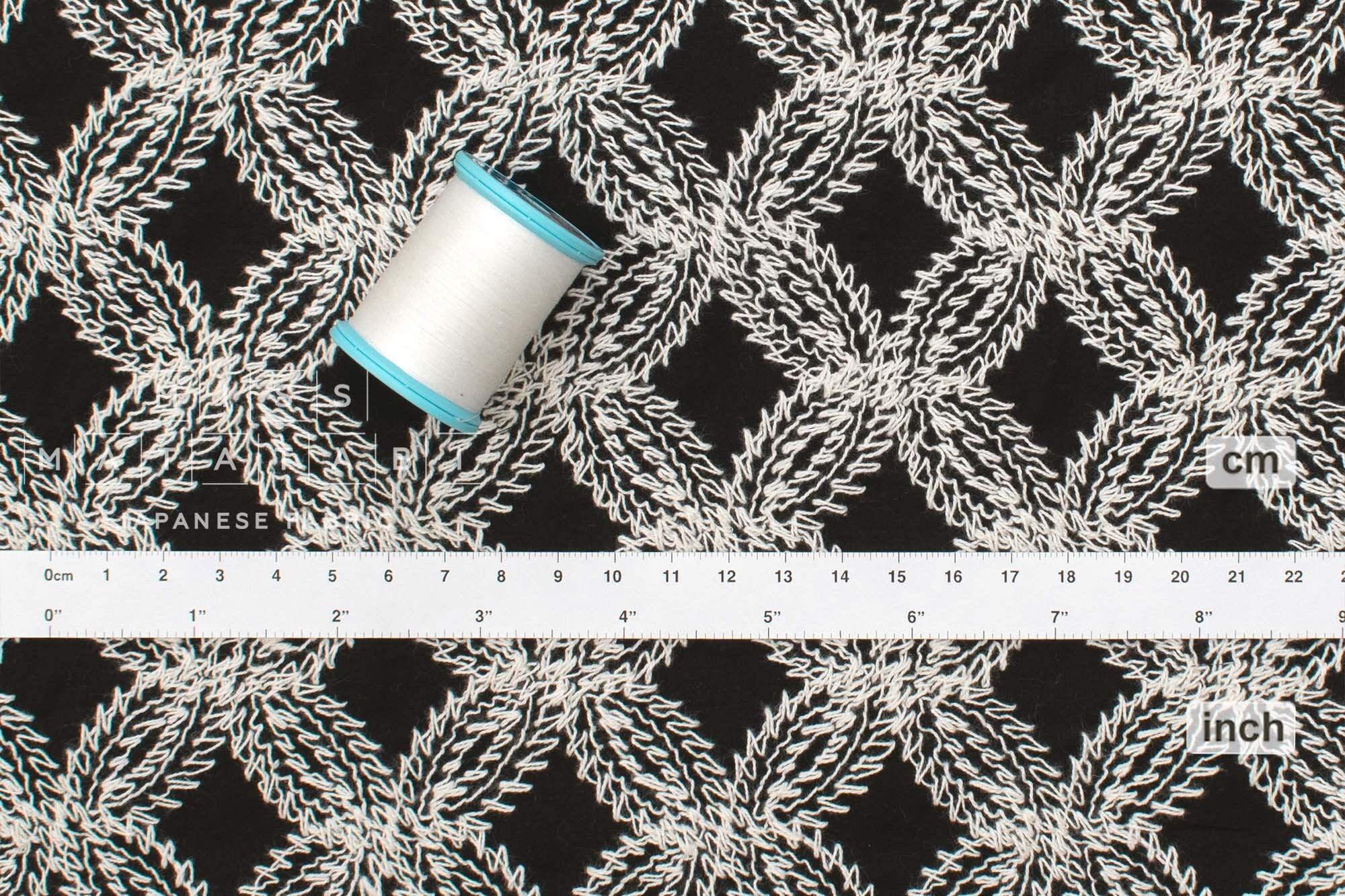 Japanese Fabric Embroidered Cotton Lawn Olivia - black - 50cm