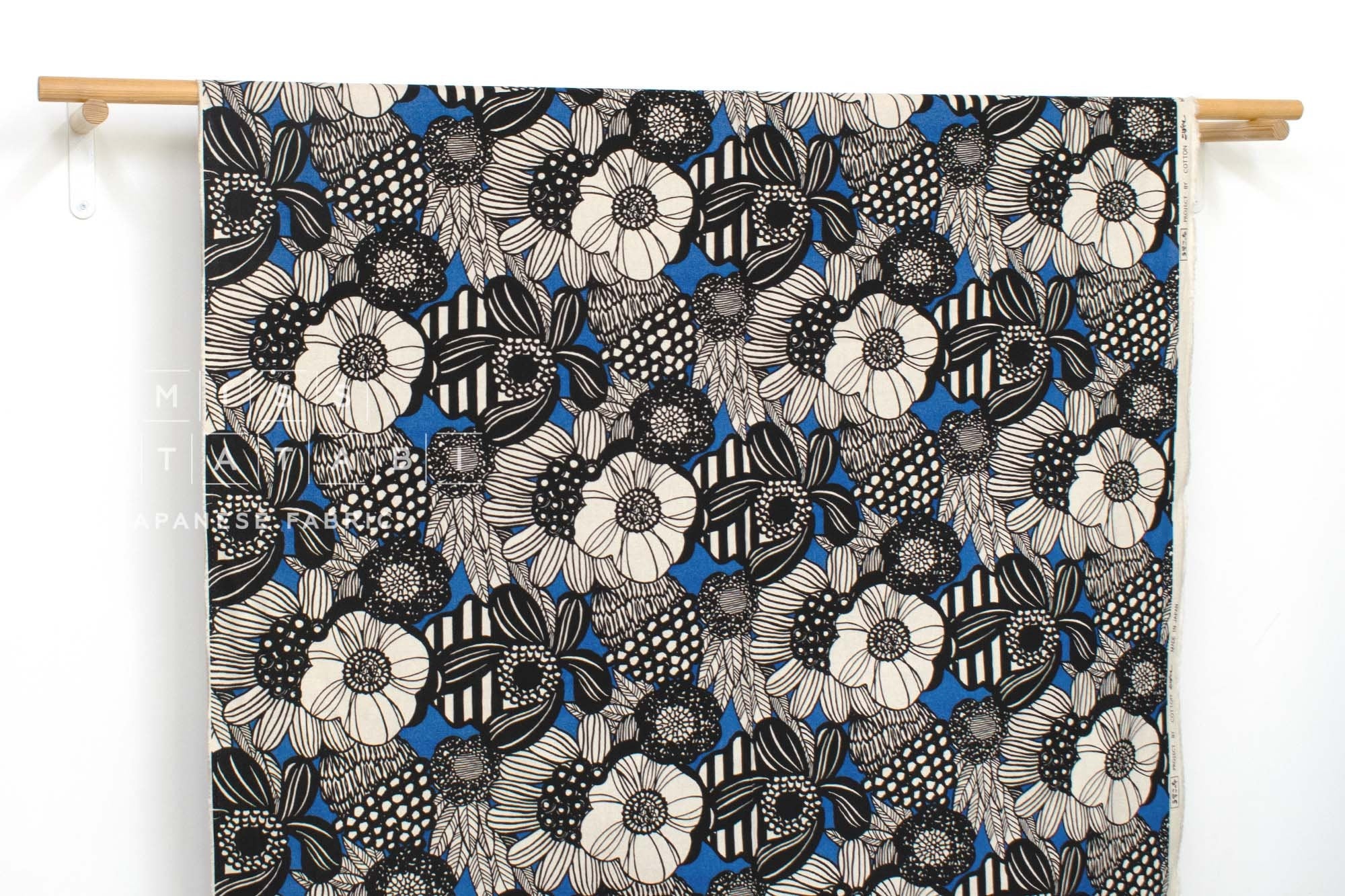 Japanese Fabric Wild Floral Canvas - F - 50cm