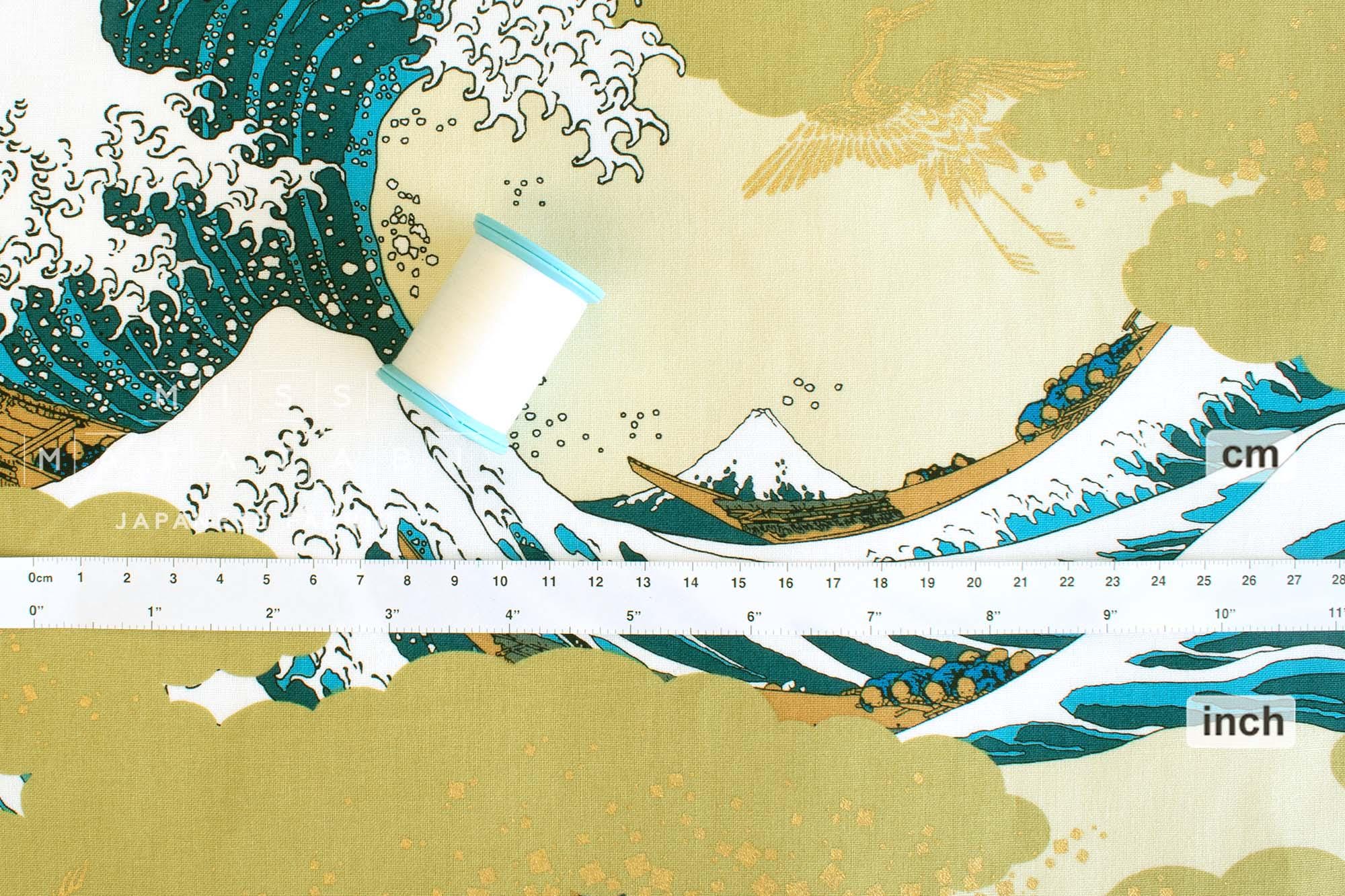 Japanese Fabric Tsuru in Wild Seas - B metallic gold - 50cm