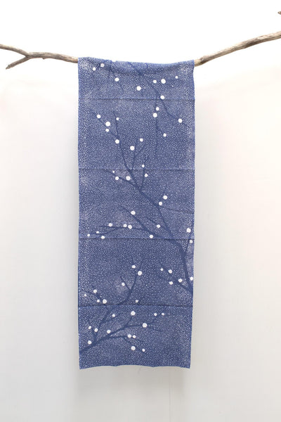 Shokunin Collection Hand-printed Chusen Japanese Tenugui Fabric - Yukimochi 8 - blue - panel