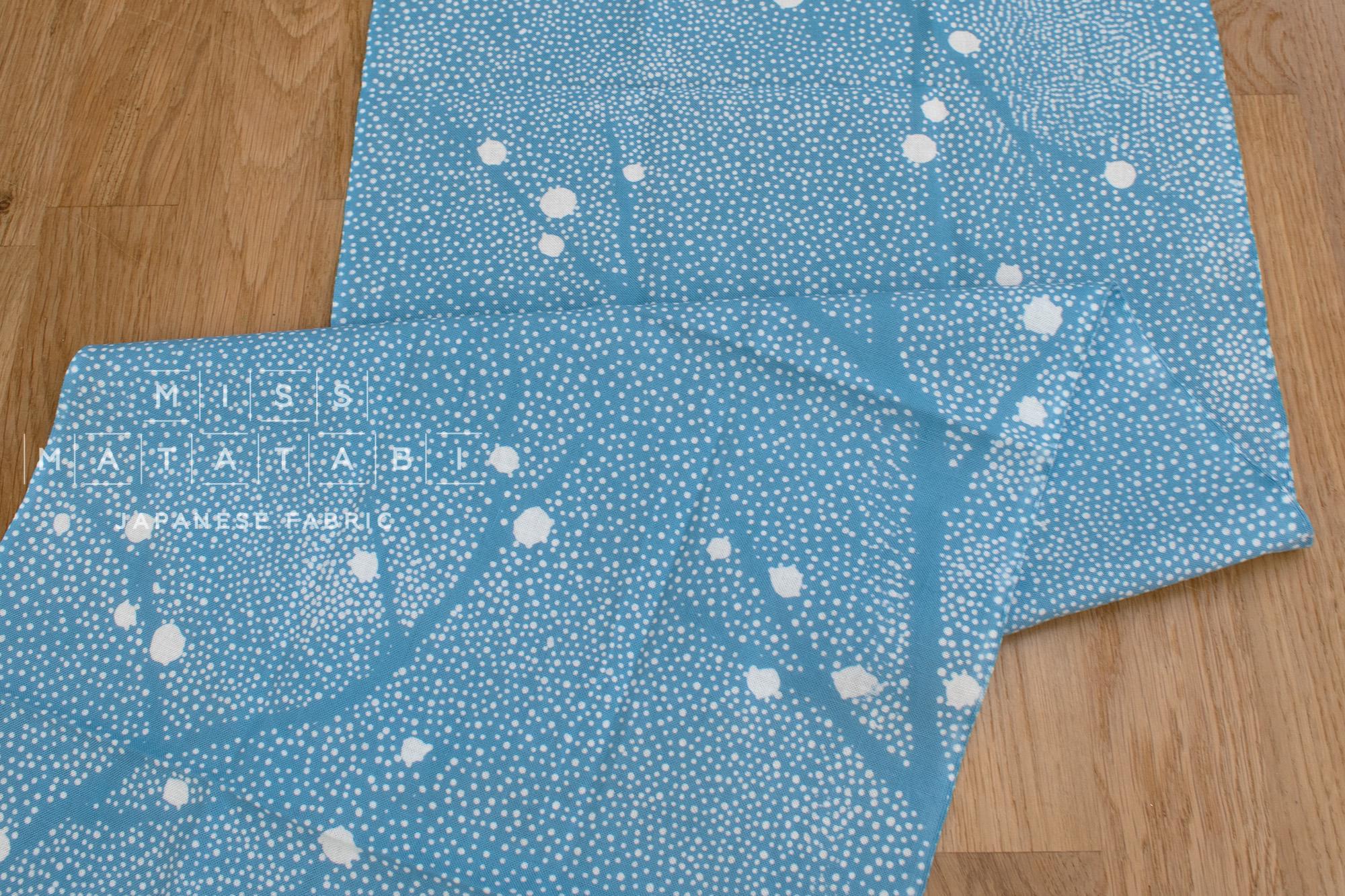 Shokunin Collection Hand-printed Chusen Japanese Tenugui Fabric - Yukimochi - light blue - panel