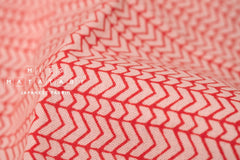 Shokunin Collection Hand-printed Chusen Japanese Tenugui Fabric - Kunoji Chain 25 red - panel