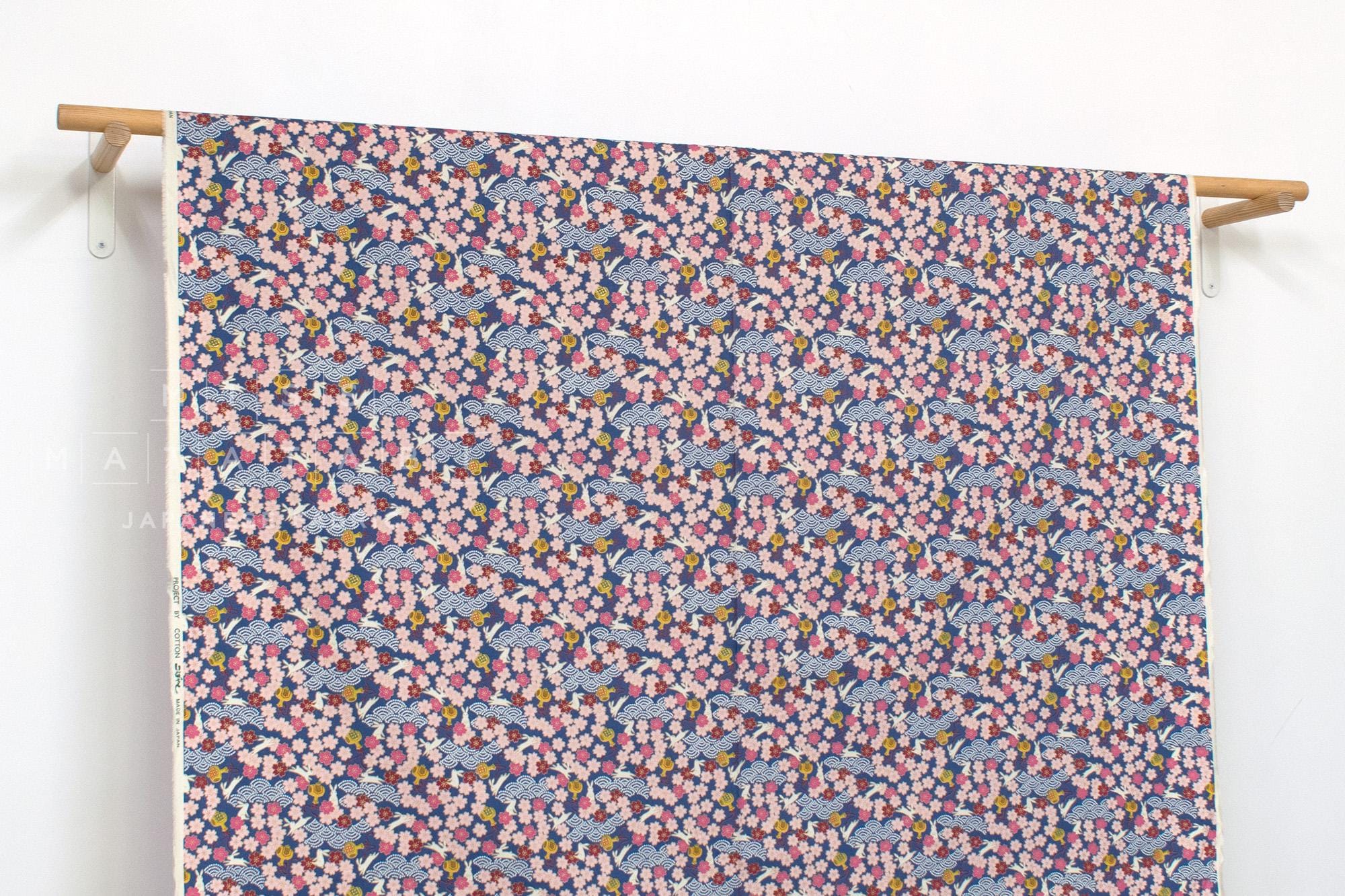 Japanese Fabric Sakura Bunny - D metallic gold - 50cm