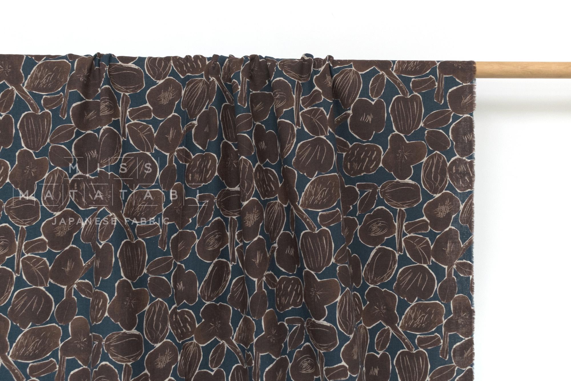 Japanese Fabric Mina Flowers Linen Blend - E - 50cm