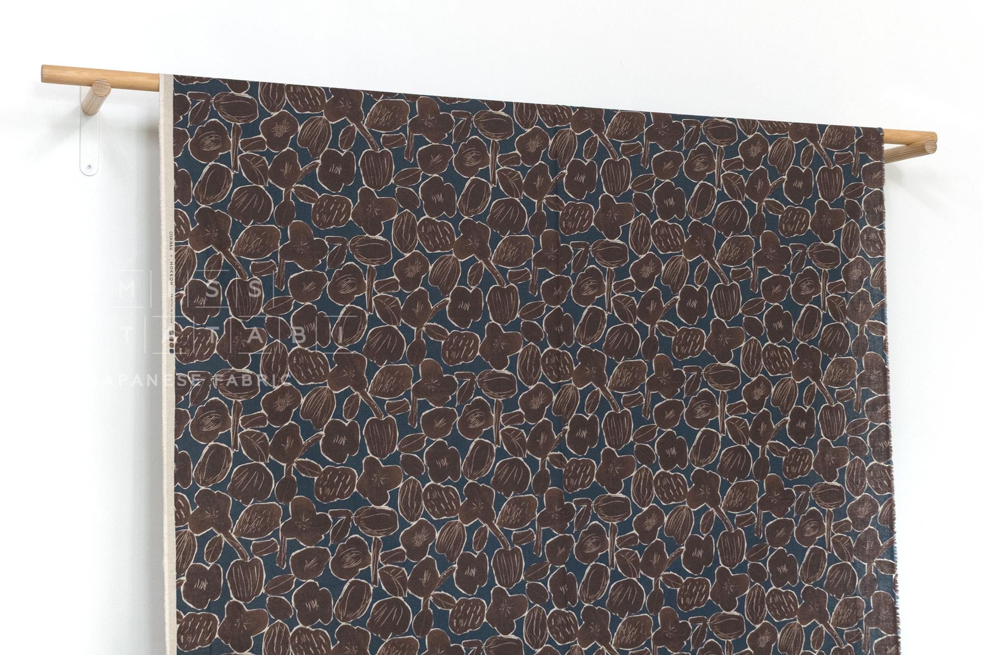 Japanese Fabric Mina Flowers Linen Blend - E - 50cm