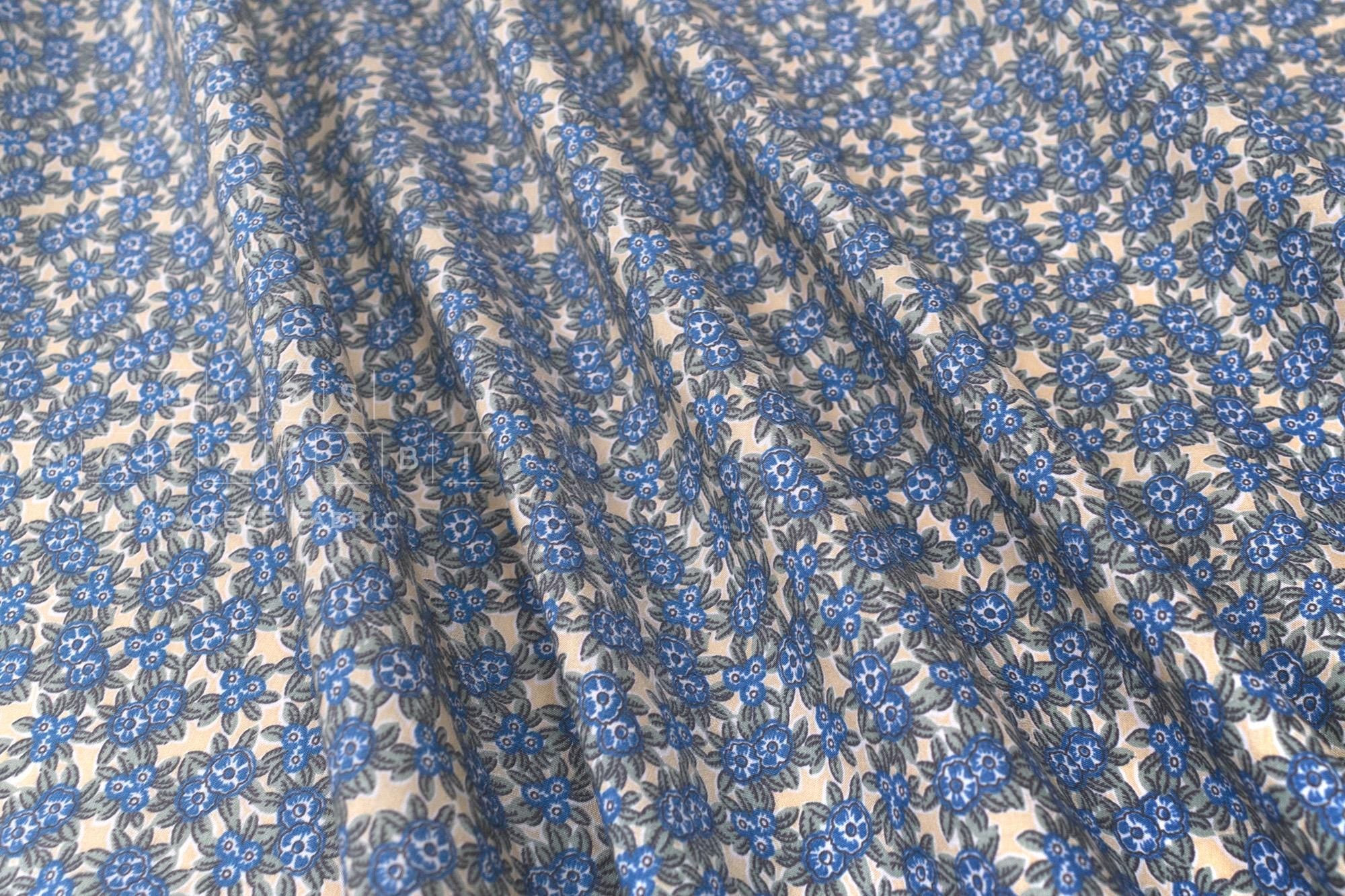 Japanese Fabric Cotton Silk Blend floral - blue - 50cm