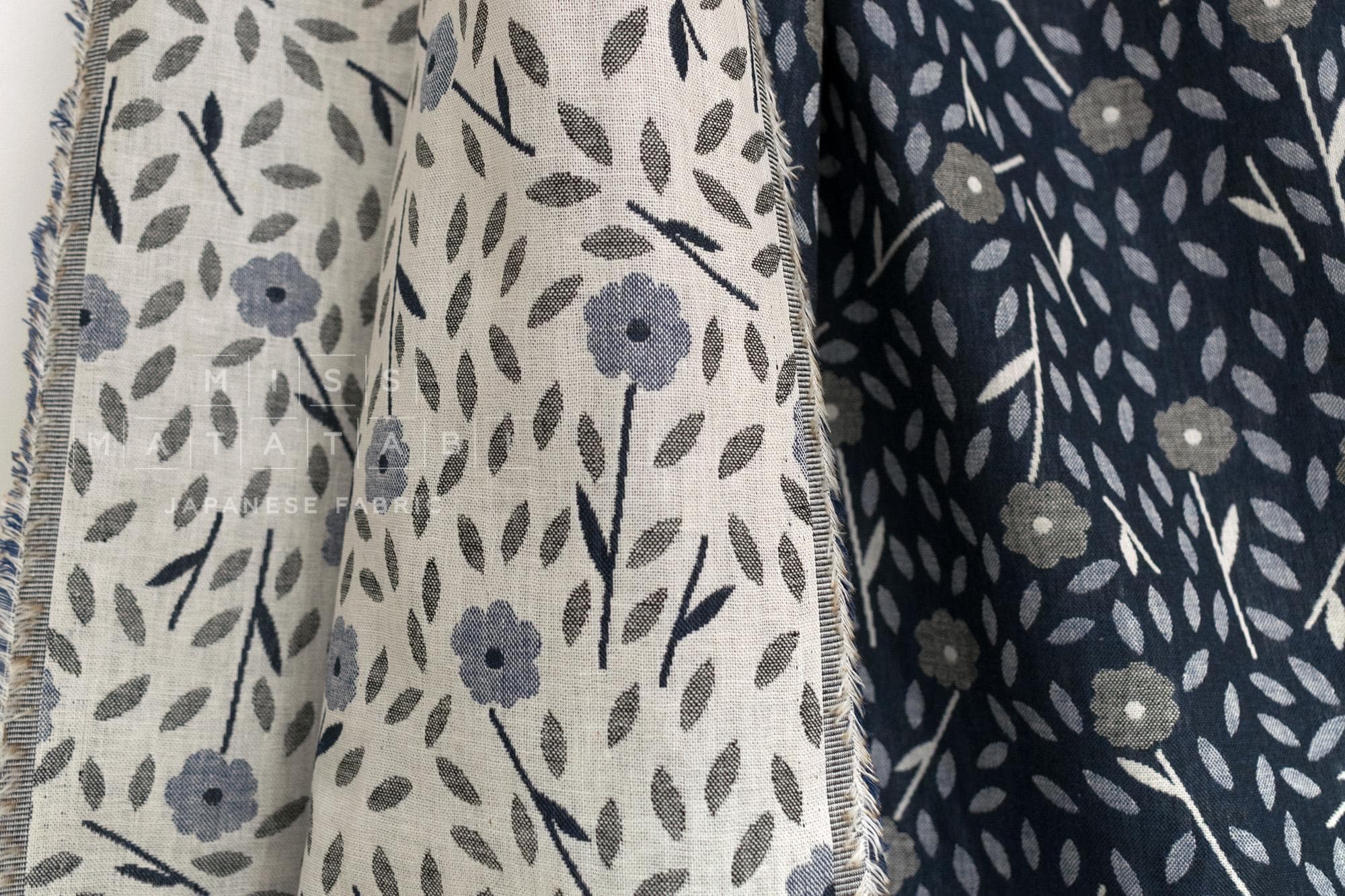 Japanese Fabric Yarn Dyed Woven Jacquard Sweet Floral - navy blue - 50cm