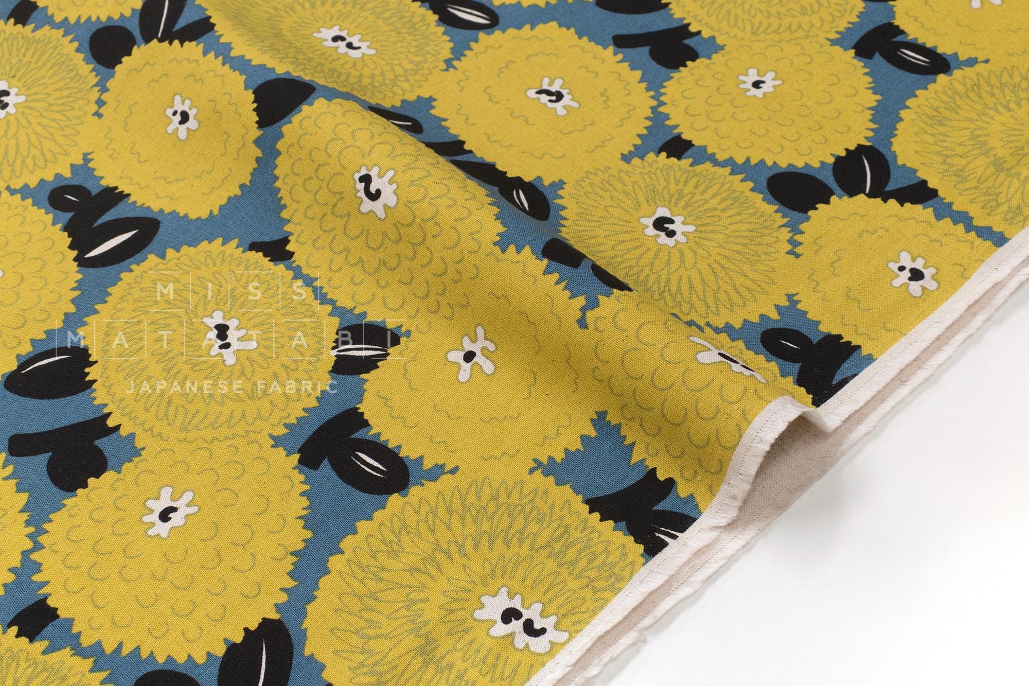 Japanese Fabric Misty Dahlia - F - 50cm