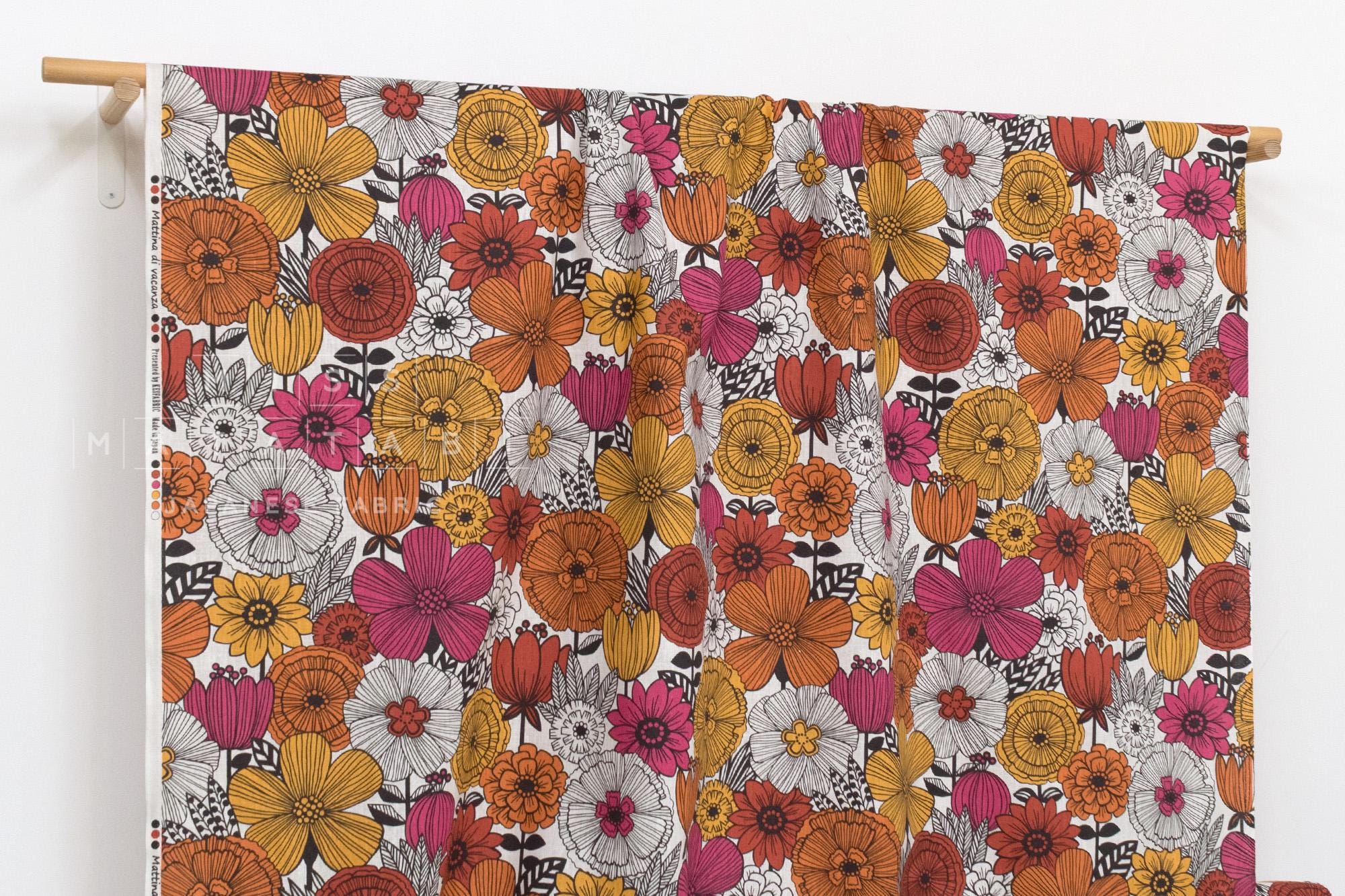 Japanese Fabric Mattina Di Vacanza Isla Floral - C - 50cm