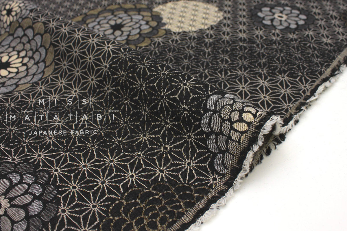 Japanese Fabric - Yarn Dyed Jacquard Peony  - black, latte - 50cm