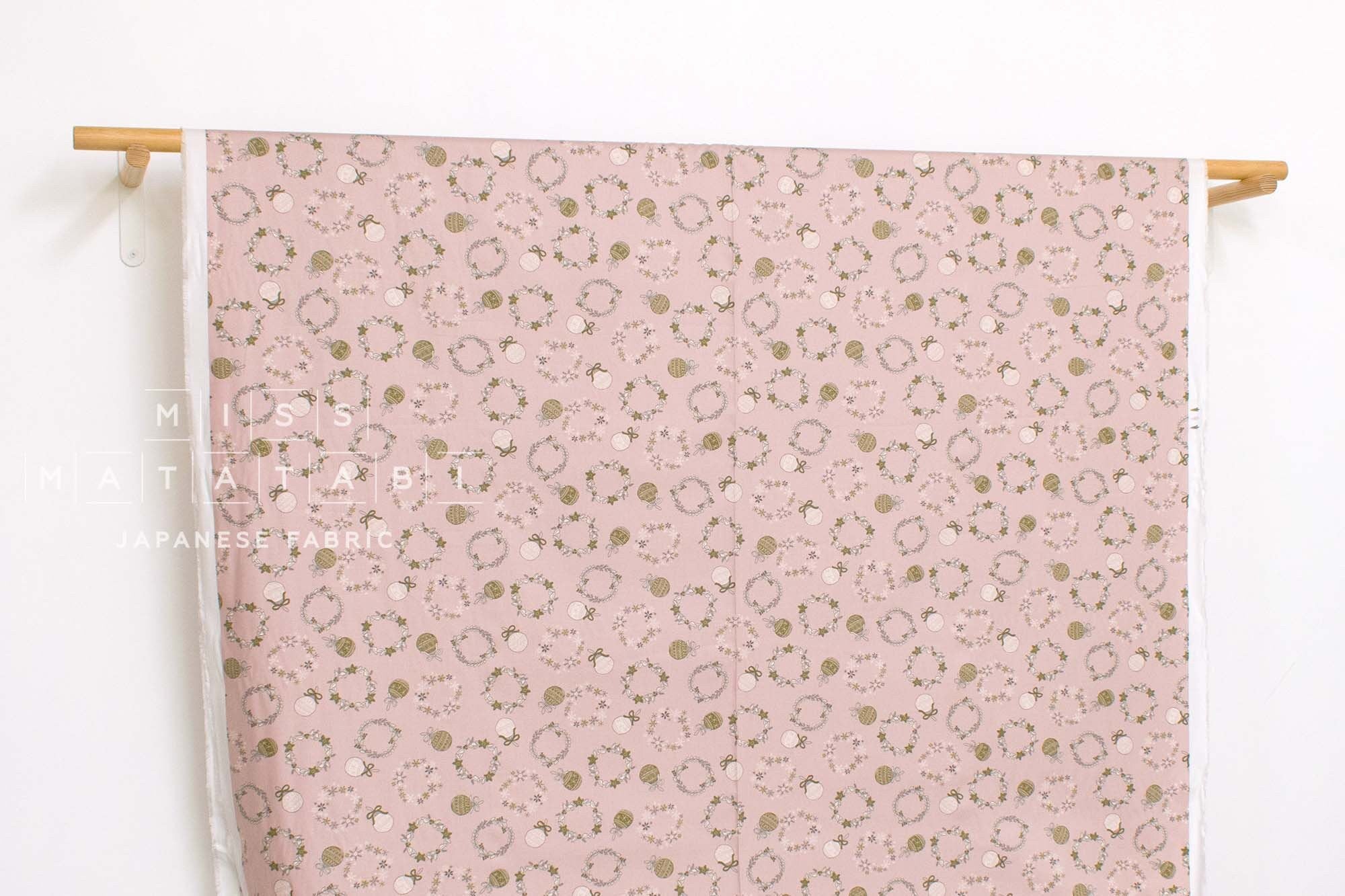 Japanese Fabric Noel Blanc Mistletoe and Ornaments - B2 - 50cm