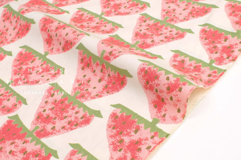 Japanese Fabric Big Strawberries - B - 50cm