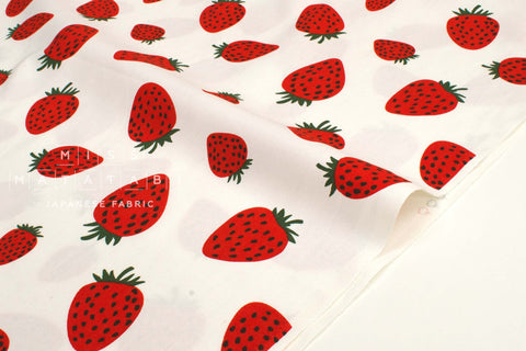 Japanese Fabric Giant Strawberries - white - 50cm