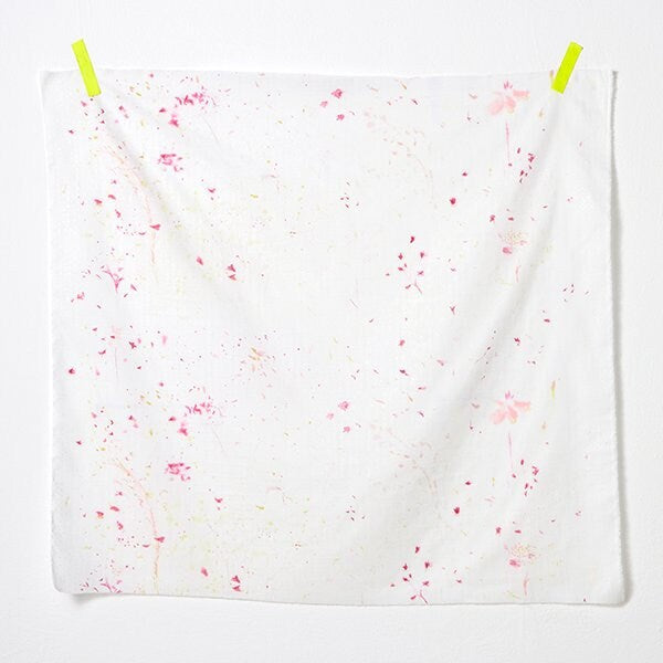 nani IRO Kokka Japanese Fabric Flowers bloom & Bear fruits Double Gauze - A - 50cm
