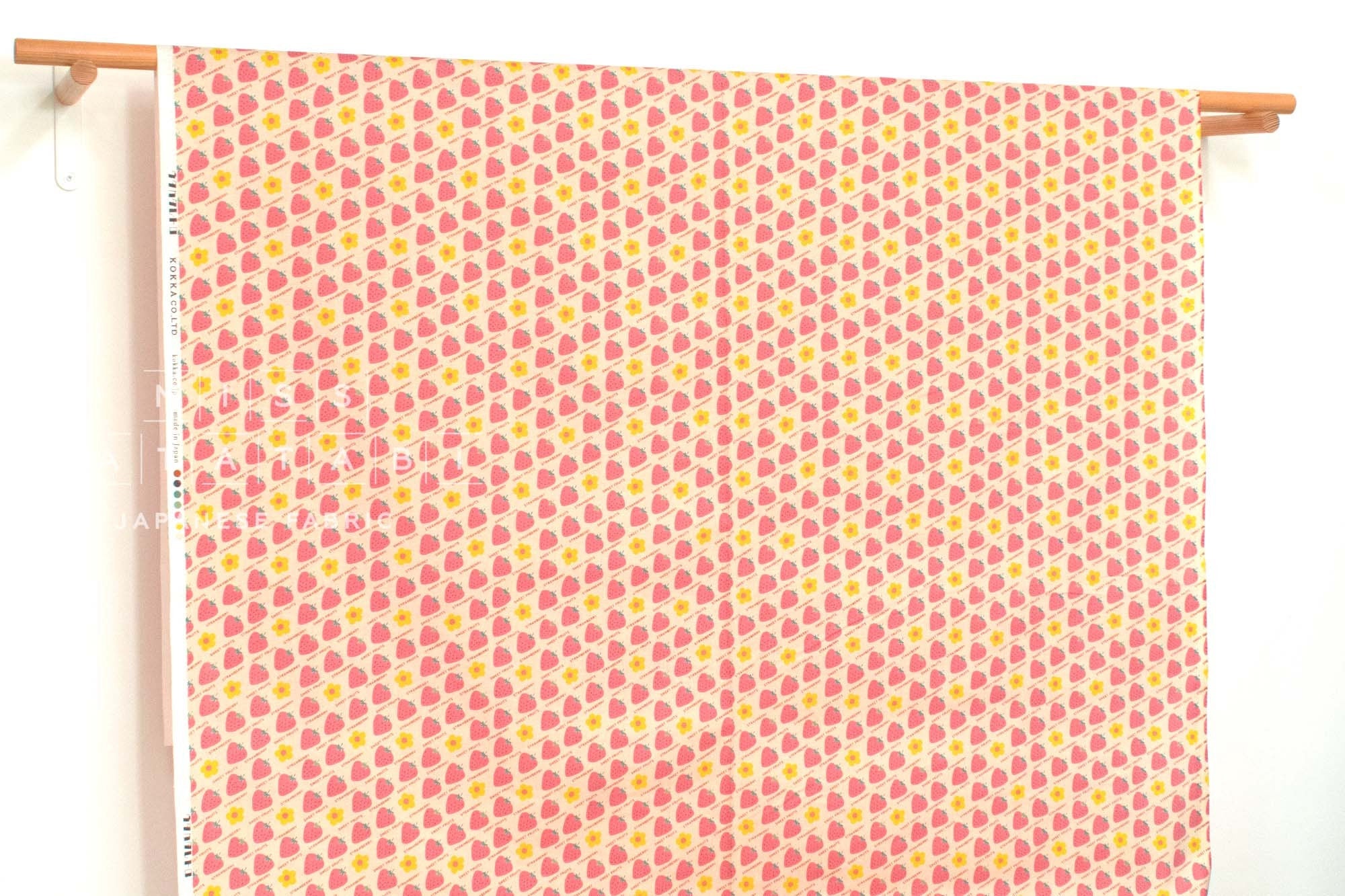 Japanese Fabric Kokka Retro Sweet Fruits Strawberry - B - 50cm