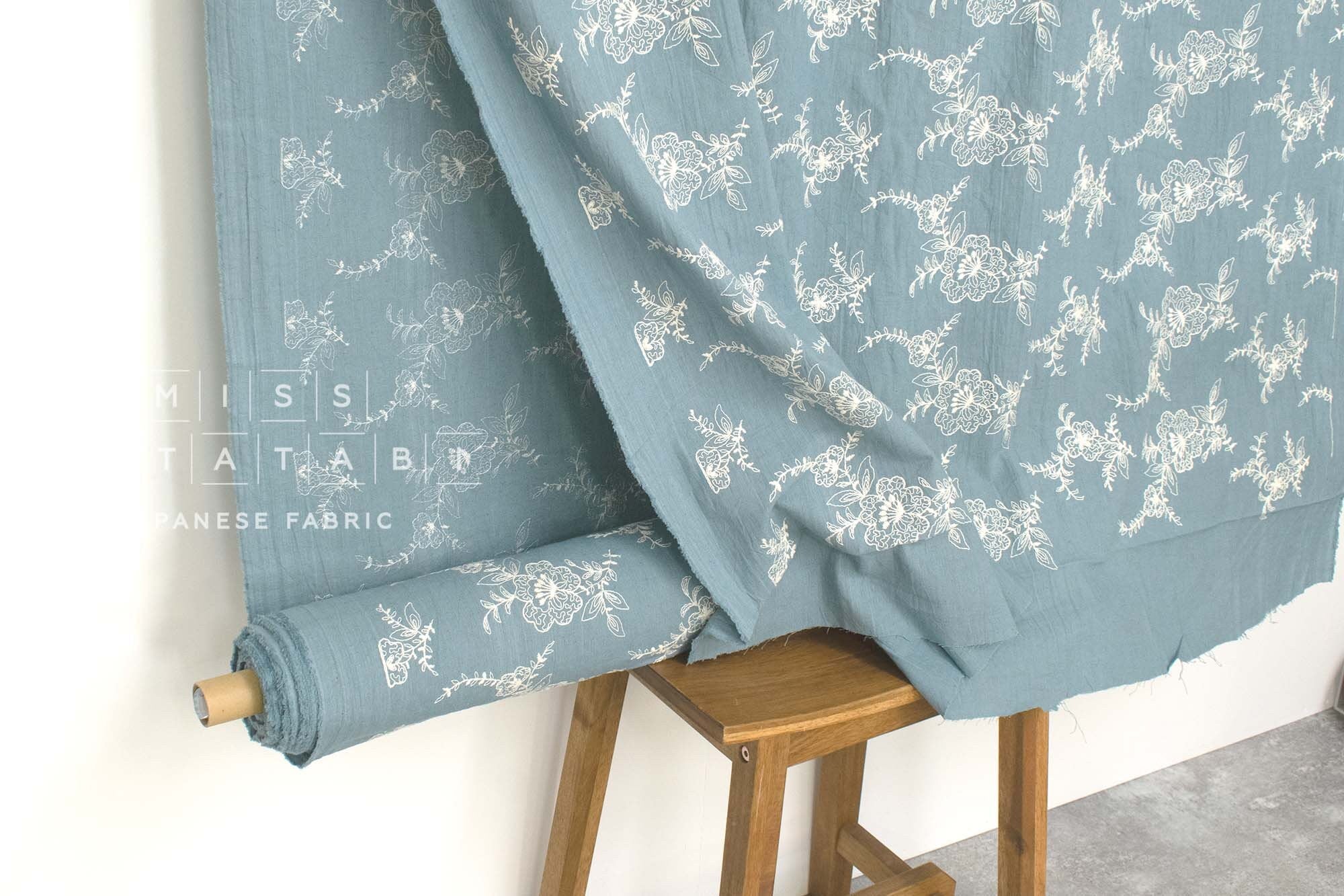 Japanese Fabric Shokunin Collection Yarn-Dyed Embroidered Linen Blend - blue - 50cm