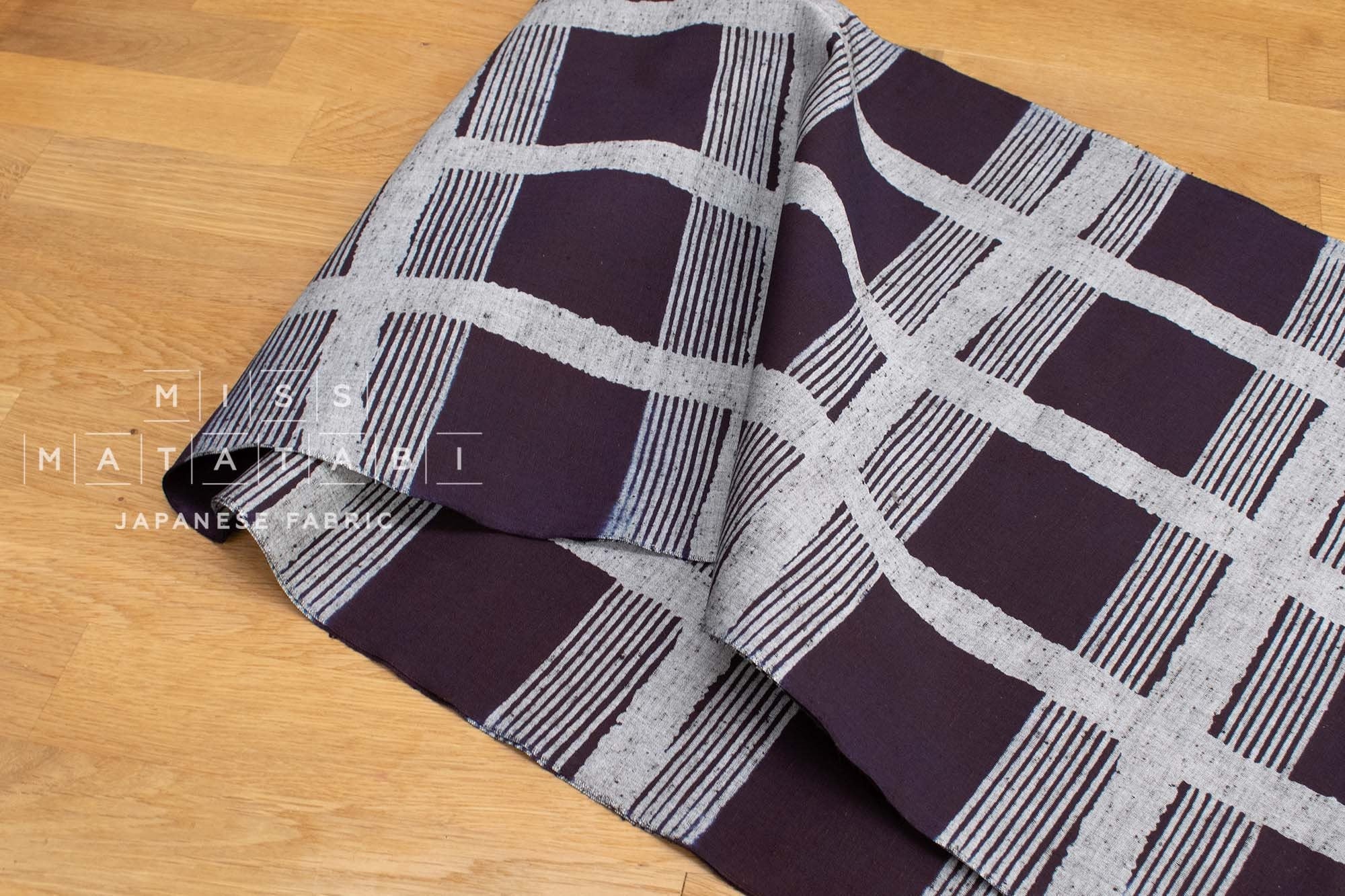 Shokunin Collection Hand-printed Chusen Japanese Yukata Fabric - Yuragi koushi - dark purple navy - 50cm