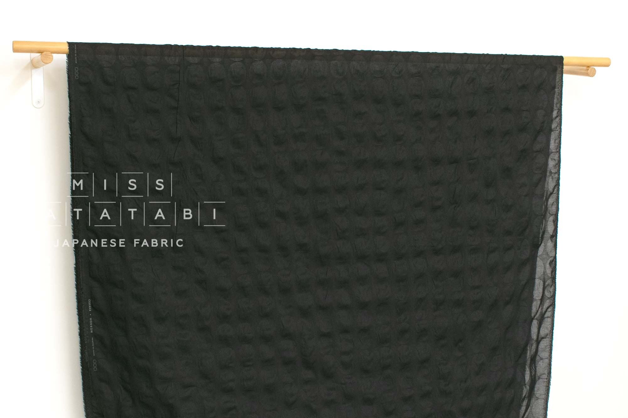 Japanese Fabric Spots Seersucker Lawn - black - 50cm