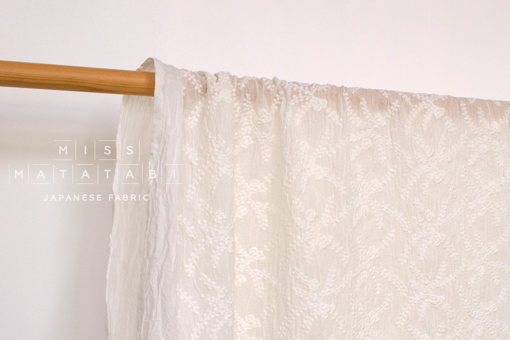 Japanese Fabric Shokunin Collection Sun-Dried Embroidered Cotton Lawn - white - 50cm
