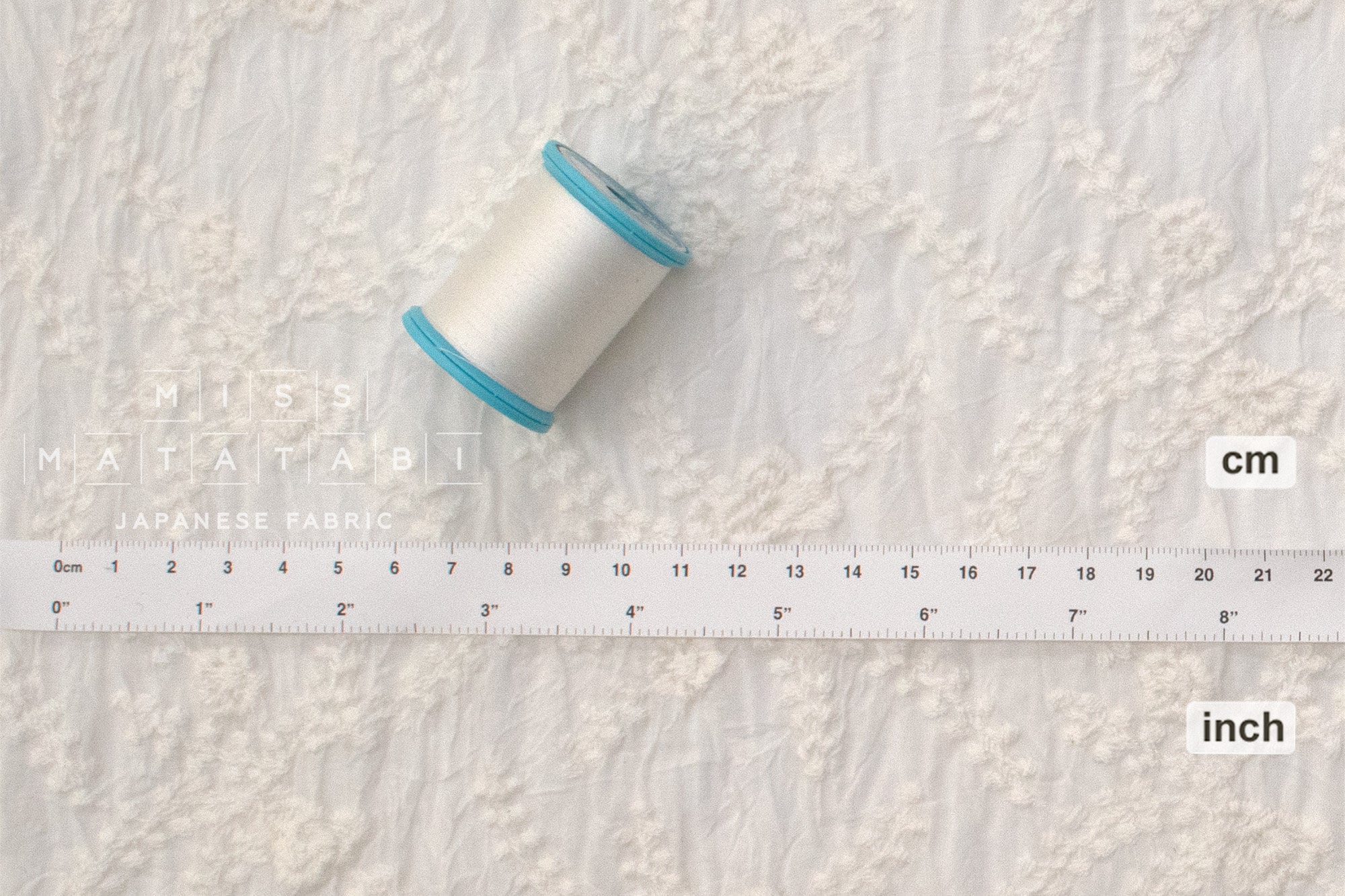 Japanese Fabric Shokunin Collection Sun-Dried Embroidered Cotton Lawn - white - 50cm